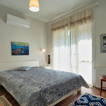Charming Large Villa. Ideal For Family Breaks Göcek