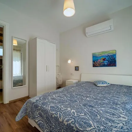 Charming Large Villa. Ideal For Family Breaks * 교젝