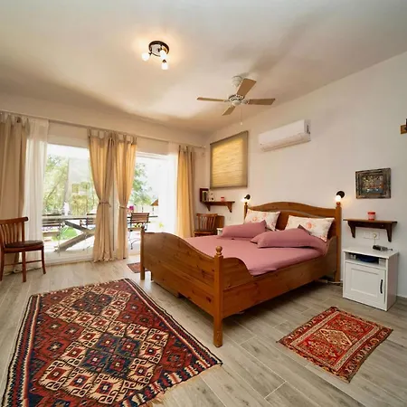 Charming Large Villa. Ideal For Family Breaks Villa *